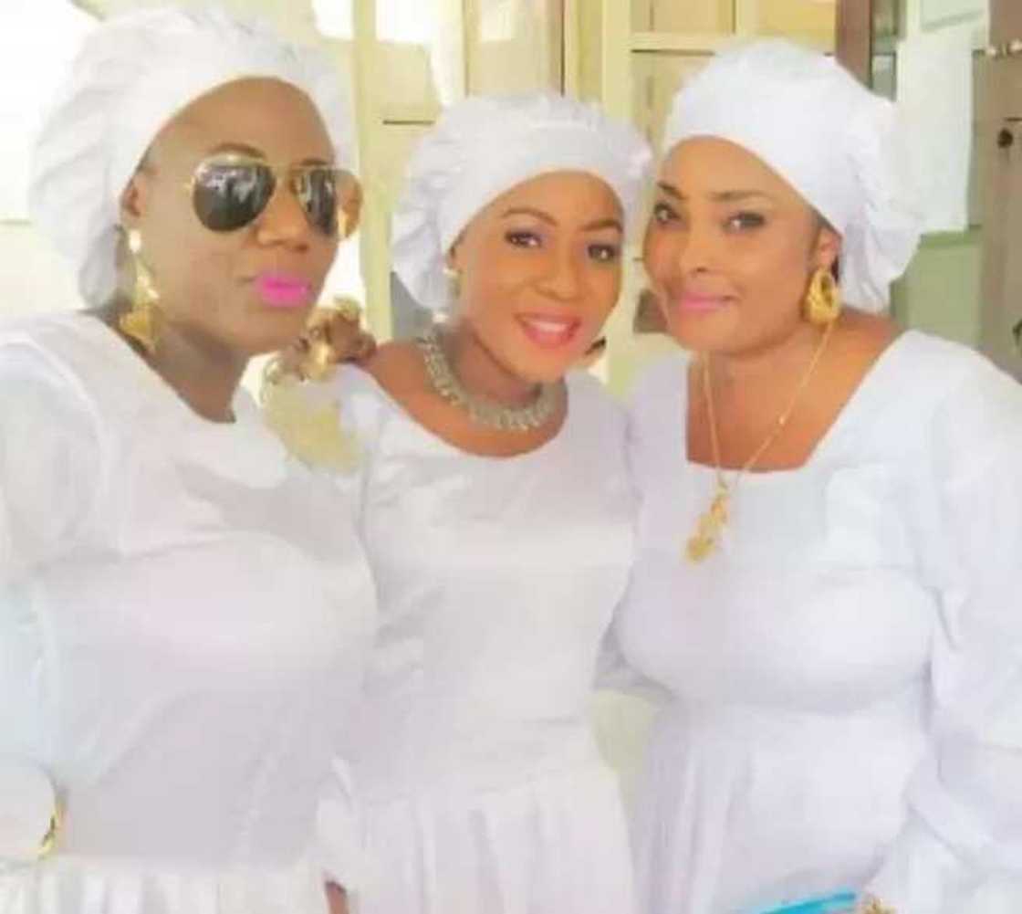 8 things that only members of White Garment Churches would understand (Photos) 8 things that only members of White Garment Churches would understand (Photos)