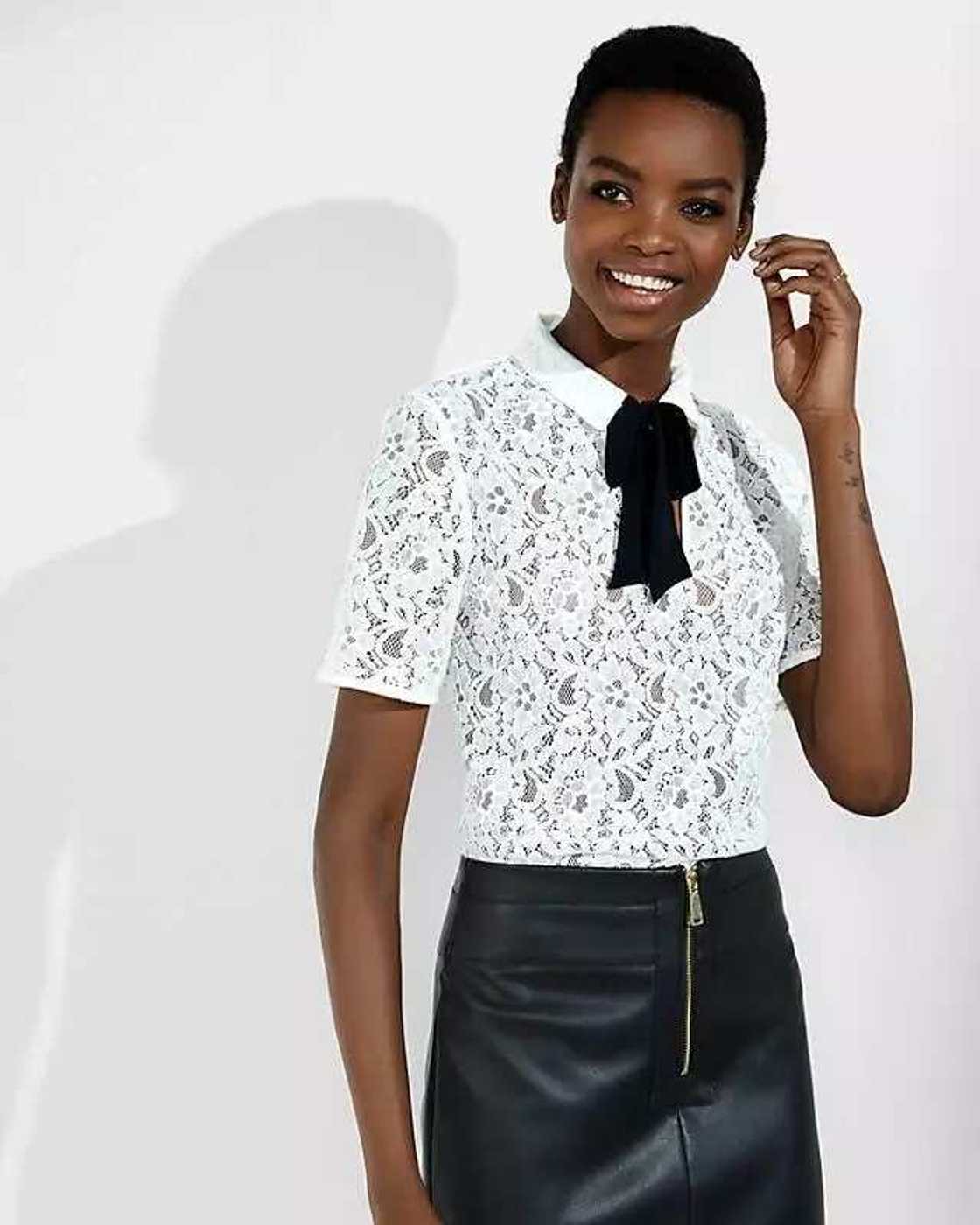 White lace blouse style in office style White lace blouse style in office style