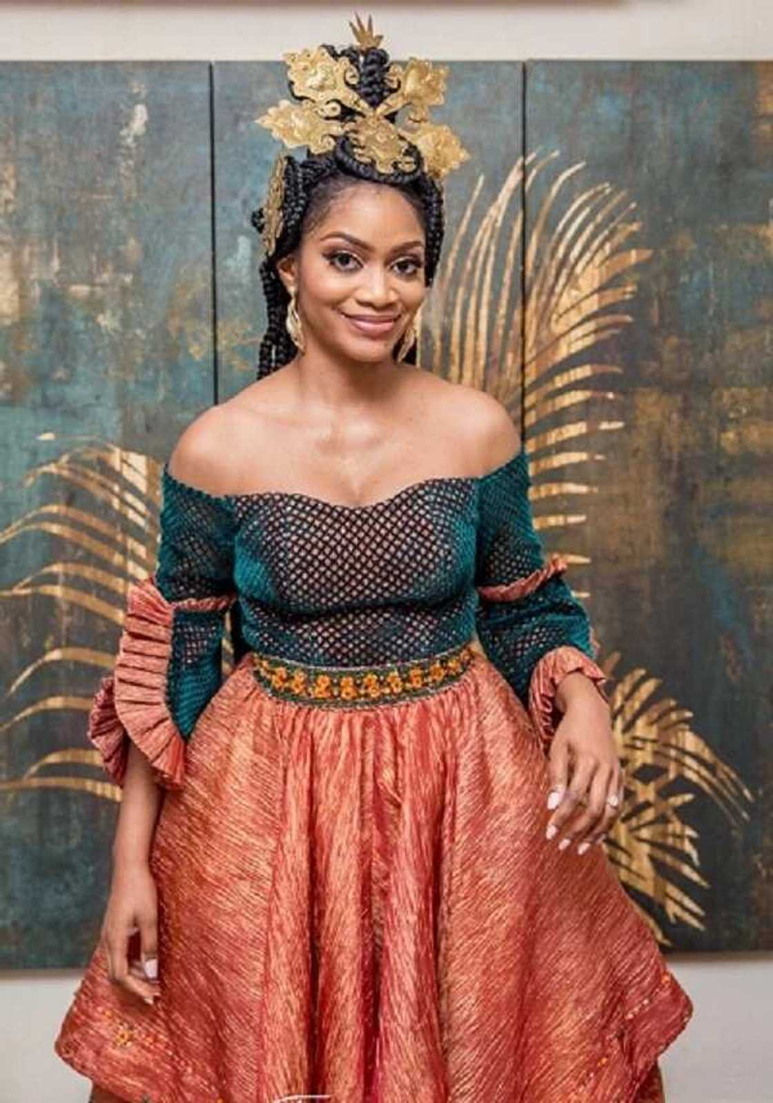 Xerona Duke and DJ Caise traditional wedding: Xerona native outfit Xerona Duke and DJ Caise traditional wedding: Xerona native outfit