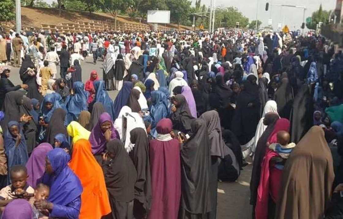 Amurka ta yi martani kan rikicin sojoji da ’yan Shi’a Amurka ta yi martani kan rikicin sojoji da ’yan Shi’a