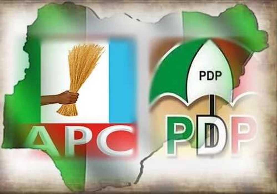 500 APC members defect to PDP in Benue 500 APC members defect to PDP in Benue