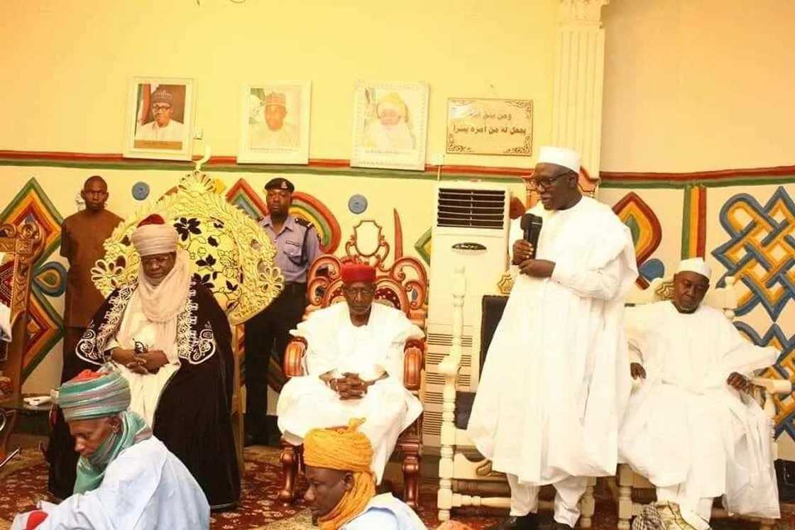 Tawagar Gwamnatin Tarayya ta isa Bauchi domin ta'aziyyar Marigayi Sanata Wakili Tawagar Gwamnatin Tarayya ta isa Bauchi domin ta'aziyyar Marigayi Sanata Wakili