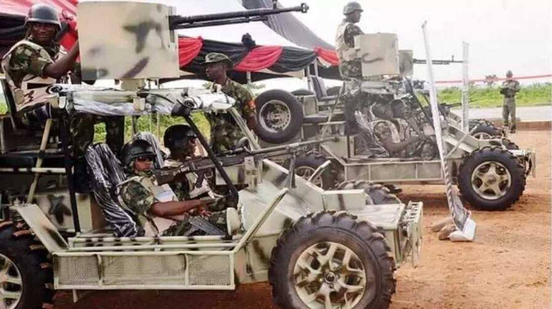 Kalli wasu motocin yaƙi da rundunar Sojin Najeriya ta ƙera da kanta Kalli wasu motocin yaƙi da rundunar Sojin Najeriya ta ƙera da kanta
