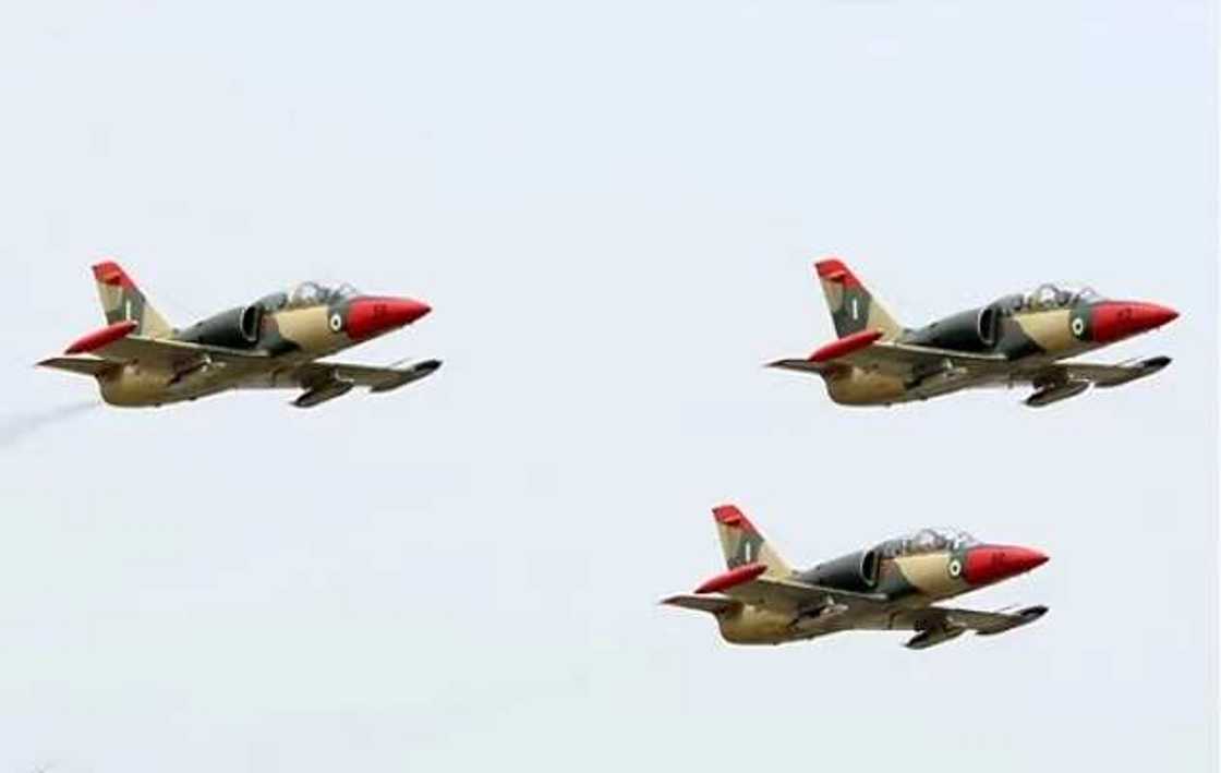 Sayen jiragen yaki: Sabuwar takaddama ta shiga tsakanin Najeriya da kasar Amurka Sayen jiragen yaki: Sabuwar takaddama ta shiga tsakanin Najeriya da kasar Amurka