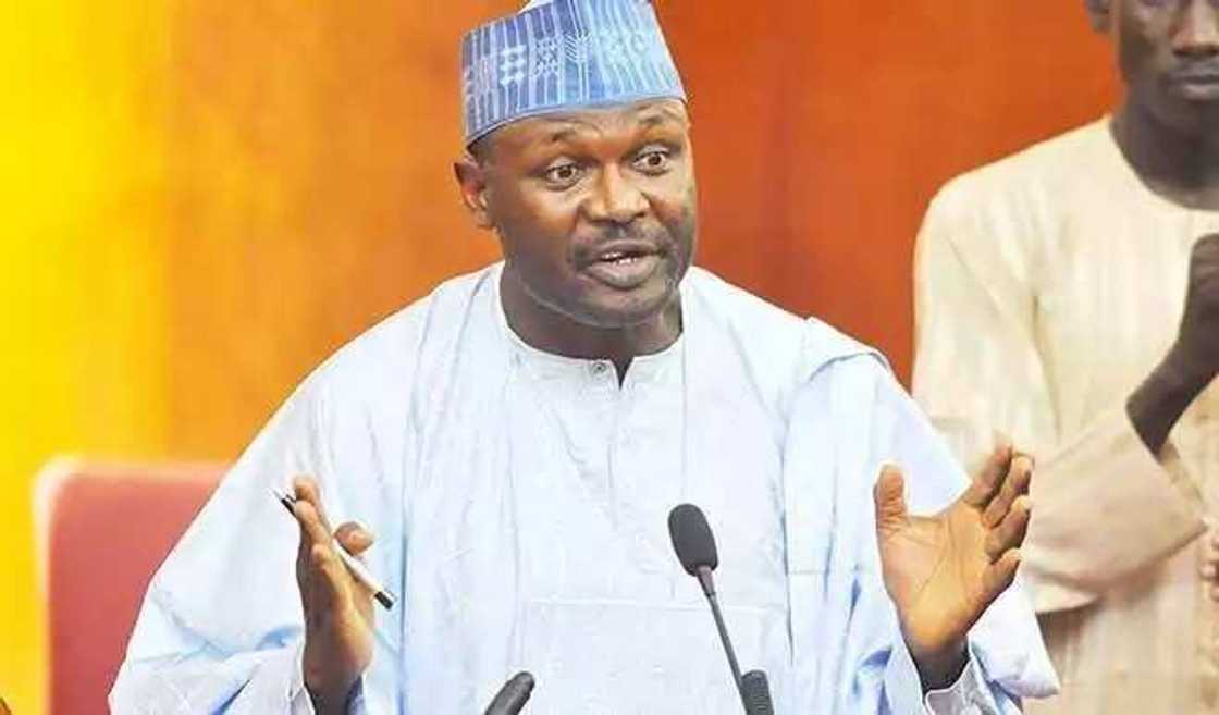 Shugaban INEC; Farfesa Mahmood Yakubu