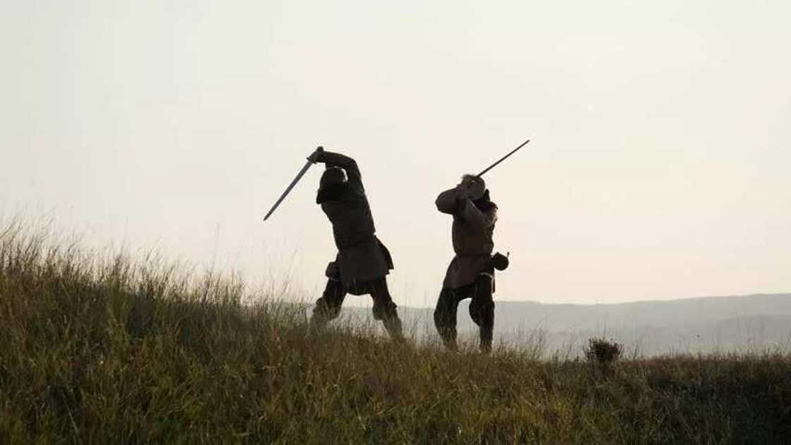 Yansandan Najeriya sun yi caraf da wani Dan daba da ya daɓa ma abokinsa wuƙa Yansandan Najeriya sun yi caraf da wani Dan daba da ya daɓa ma abokinsa wuƙa