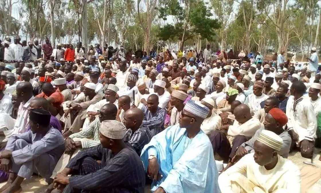 An yi gangami a Zaria domin yi wa Gwamnan Kaduna El-Rufai sallar tsinuwa An yi gangami a Zaria domin yi wa Gwamnan Kaduna El-Rufai sallar tsinuwa