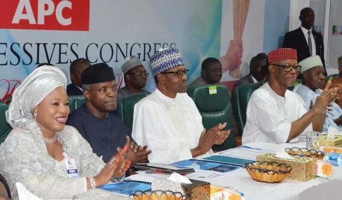 Yanzu-Yanzu: Wani dan takarar shugaban jam'iyyar APC ya janye Yanzu-Yanzu: Wani dan takarar shugaban jam'iyyar APC ya janye