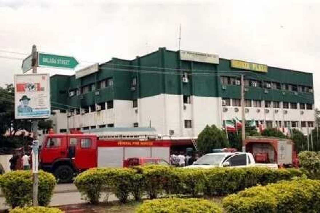 Jerin masu neman takarar kujerar Shugaban kasa a PDP a 2019 Jerin masu neman takarar kujerar Shugaban kasa a PDP a 2019