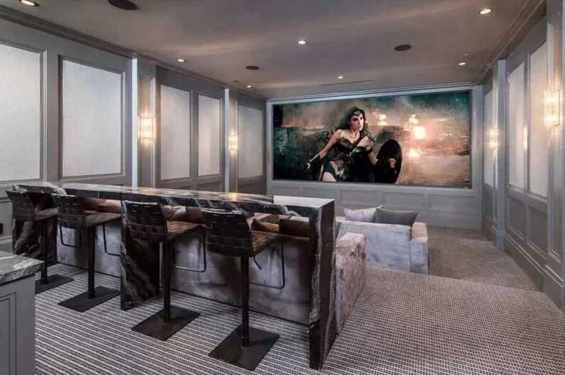 LeBron James buys new mansion in Brentwood for $23M (photos) LeBron James buys new mansion in Brentwood for $23M (photos)
