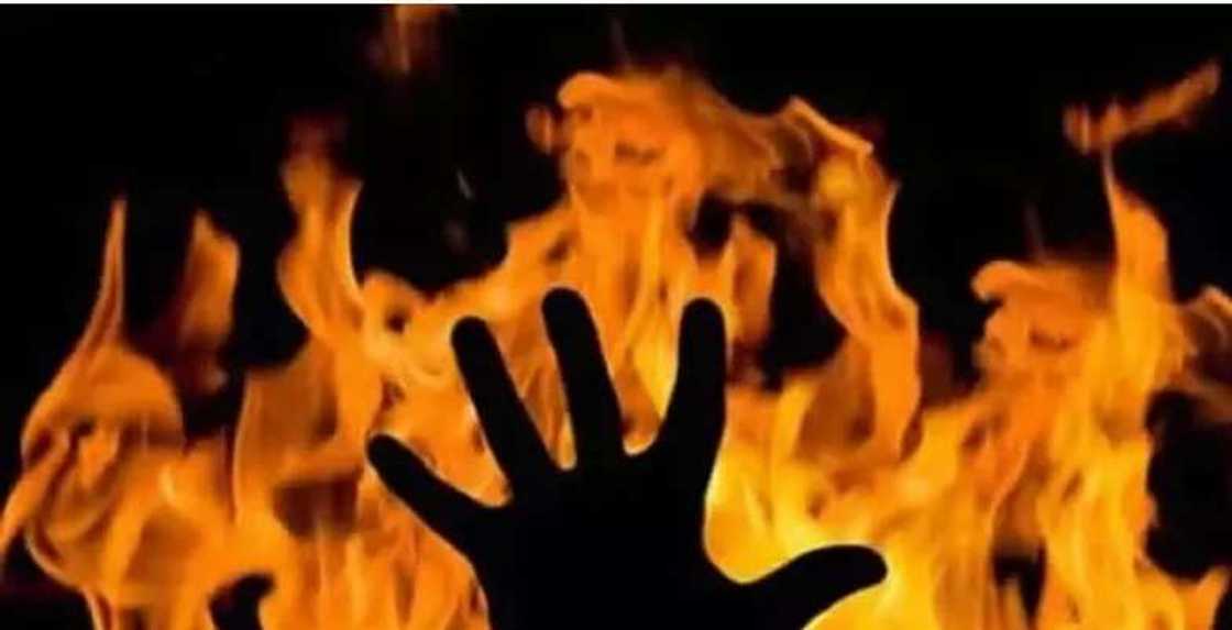 Wata daliba ta kone yayinda ta tafi Coci neman addu'ar nasarar jarabawa Wata daliba ta kone yayinda ta tafi Coci neman addu'ar nasarar jarabawa