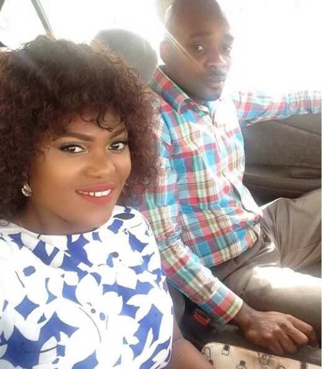 Masoya sunyi baiko bayan soyayyar shekaru 10 Masoya sunyi baiko bayan soyayyar shekaru 10