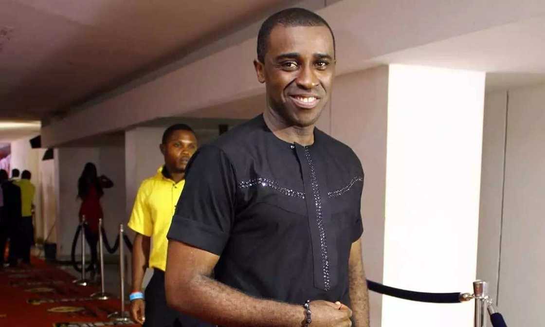 Anchor of 'Who Wants To Be A Millionaire' gets slammed on Twitter, labelled as wife beater (photo) Anchor of 'Who Wants To Be A Millionaire' gets slammed on Twitter, labelled as wife beater (photo)