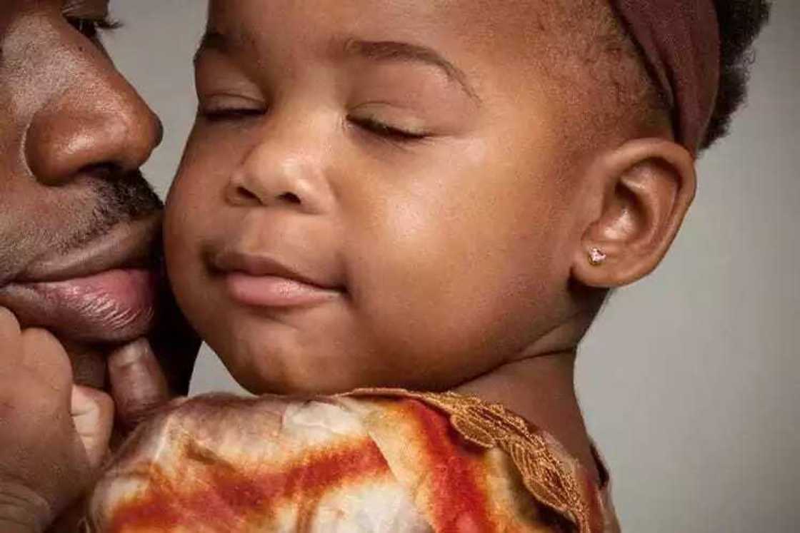 Kyawawan yanayi guda 7 da Uba da 'Yarsa suke samun nishadi Kyawawan yanayi guda 7 da Uba da 'Yarsa suke samun nishadi