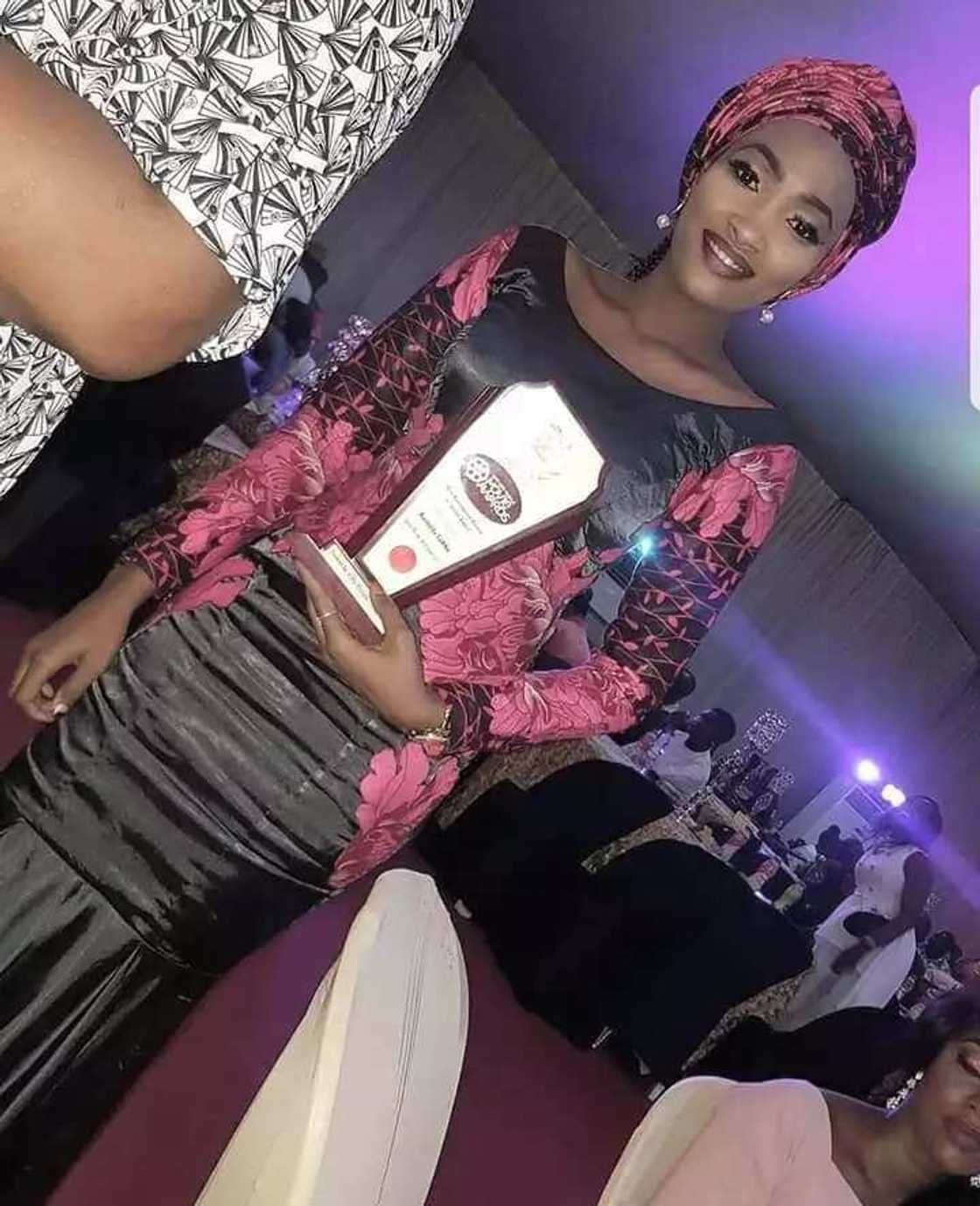 Malaman addini suna samun salon wa'azi daga fina-finan hausa - Rashida Lobbo Malaman addini suna samun salon wa'azi daga fina-finan hausa - Rashida Lobbo