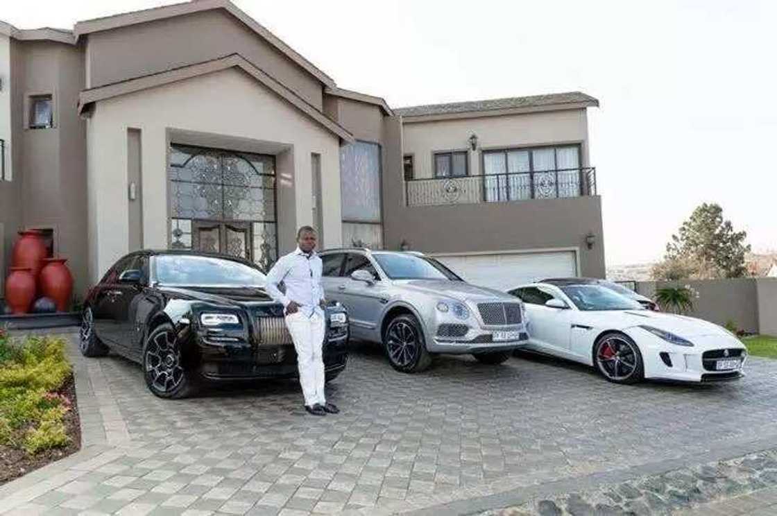 Prophet Bushiri allegedly spends N4.3bn on new mansion (photos) Prophet Bushiri allegedly spends N4.3bn on new mansion (photos)