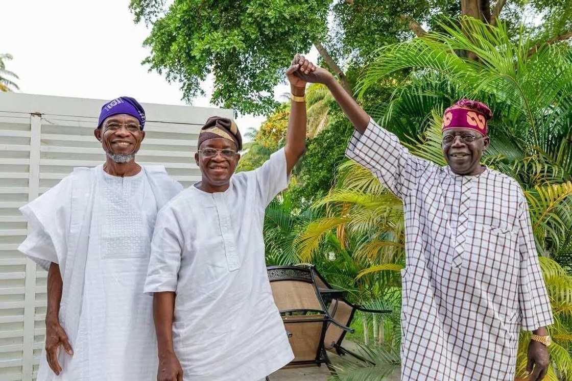 An gano dangatakar da ke tsakanin Oyetola da Tinubu