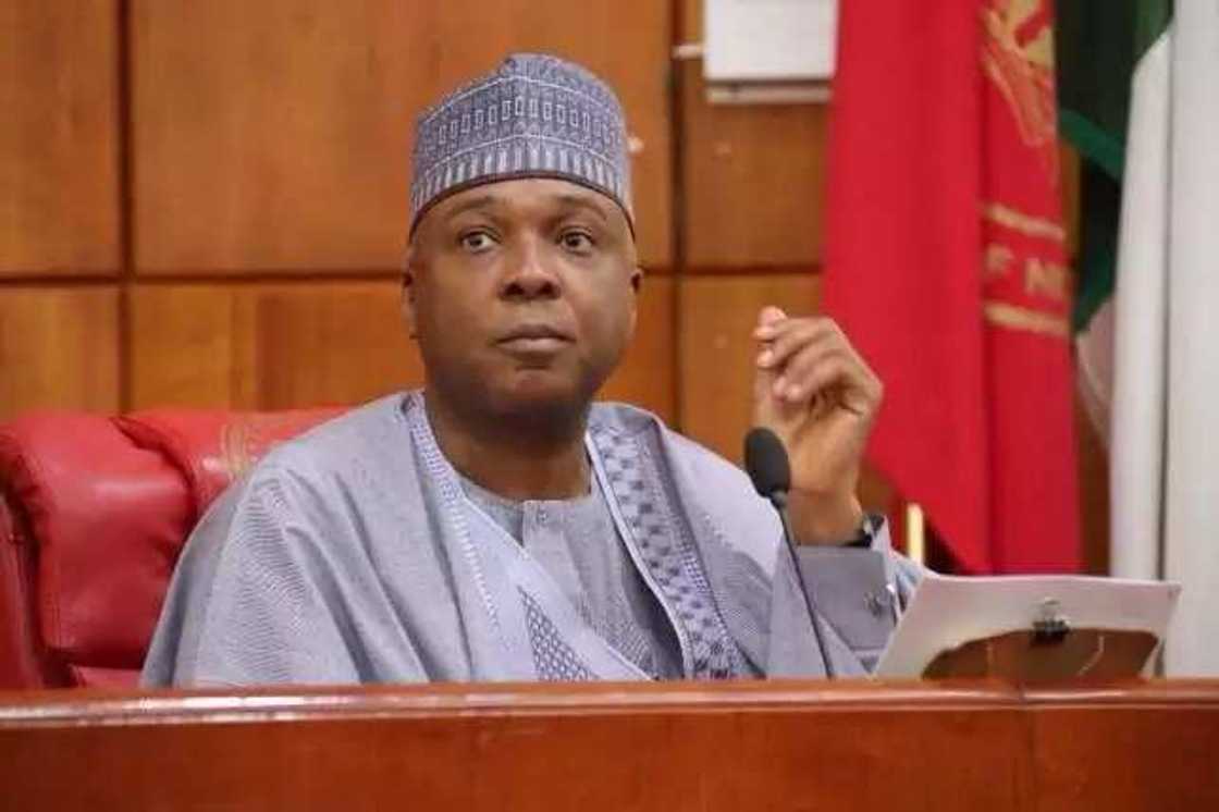 Yarjejeniyar da Saraki ya cimma da Sanatocin APC a kan batun tsige shi Yarjejeniyar da Saraki ya cimma da Sanatocin APC a kan batun tsige shi