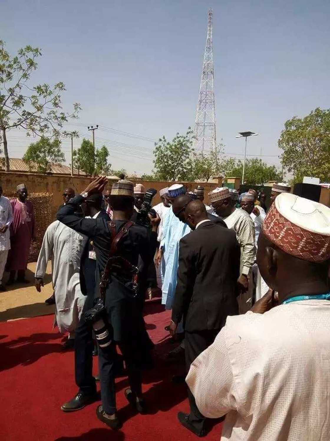 President Muhammadu Buhari has arrived Polling Unit Sarkin Yara A Ward for APC Ward Congress in Daura President Muhammadu Buhari has arrived Polling Unit Sarkin Yara A Ward for APC Ward Congress in Daura