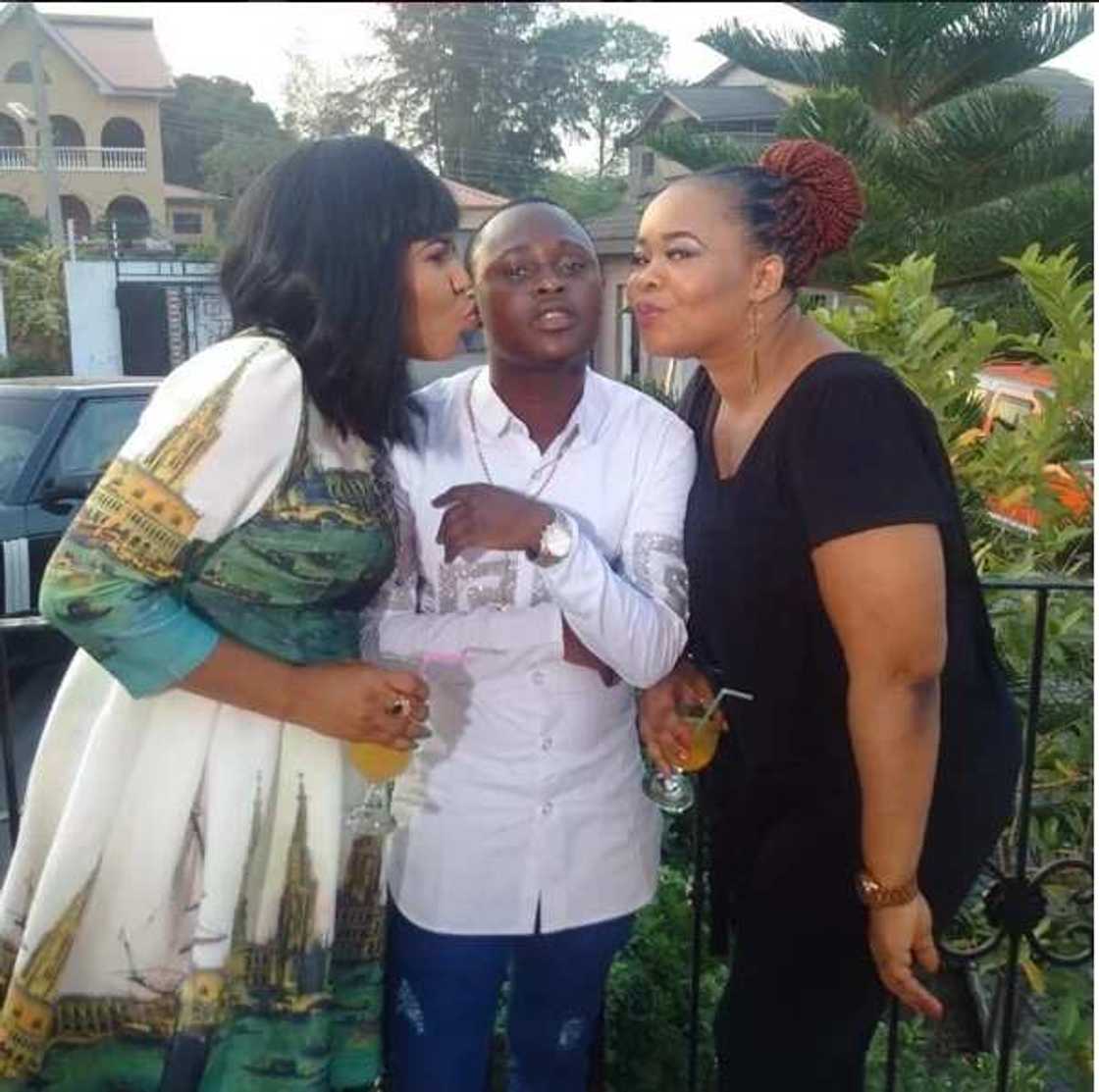 Dayo Amusa Shoots Music Video For Latest Single (PHOTOS)