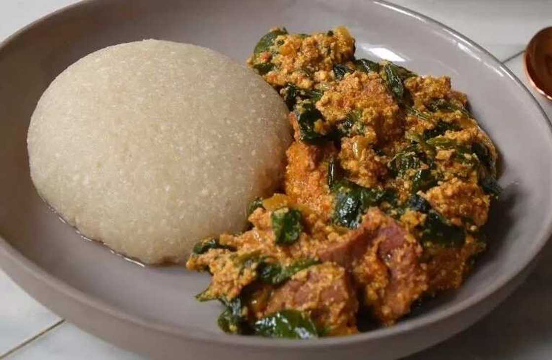 Eba and egusi soup recipe Eba and egusi soup recipe