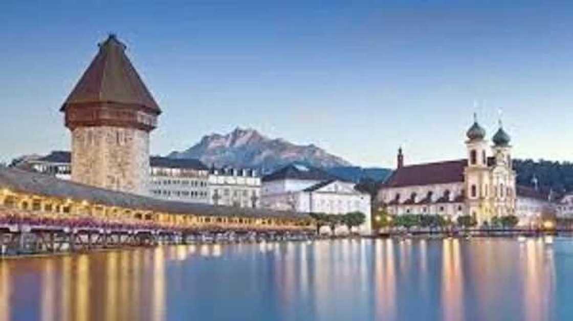 10 awesome cities you must visit before you die