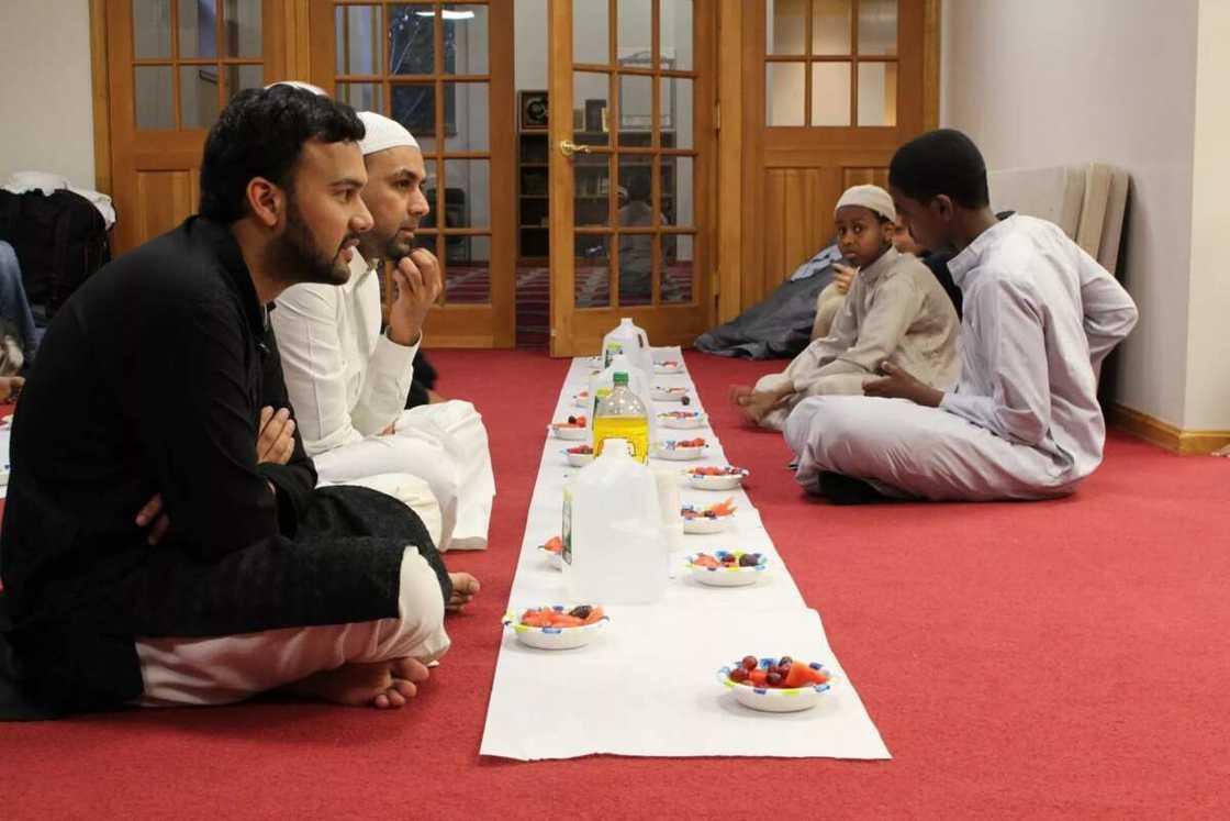 table of food in Islam table of food in Islam