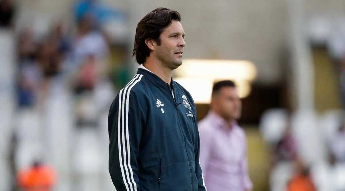 Real Madrid ta sanar da sabon mai horas da yan wasa, karanta abubuwa 10 game da shi Real Madrid ta sanar da sabon mai horas da yan wasa, karanta abubuwa 10 game da shi