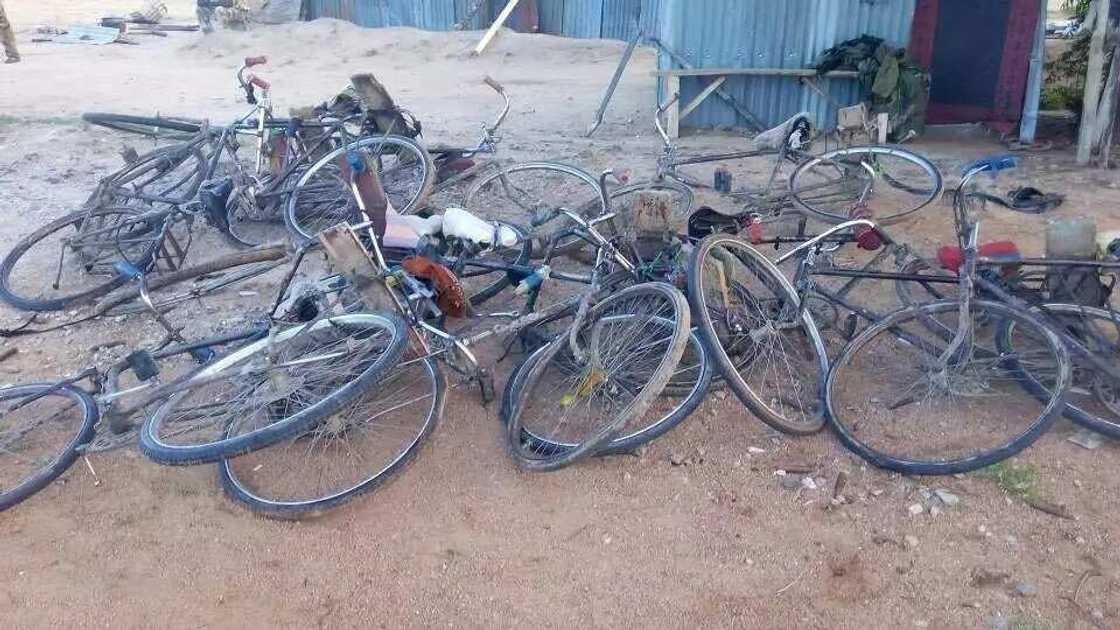 3 female Boko Haram terrorists killed in new attack (photos) 3 female Boko Haram terrorists killed in new attack (photos)