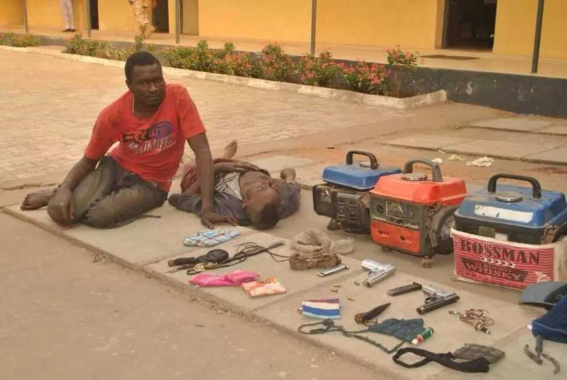 Sojoji sun tartwatsa gidan wani babban matsafi dake taimakon ýan ta’adda a jihar Benuwe