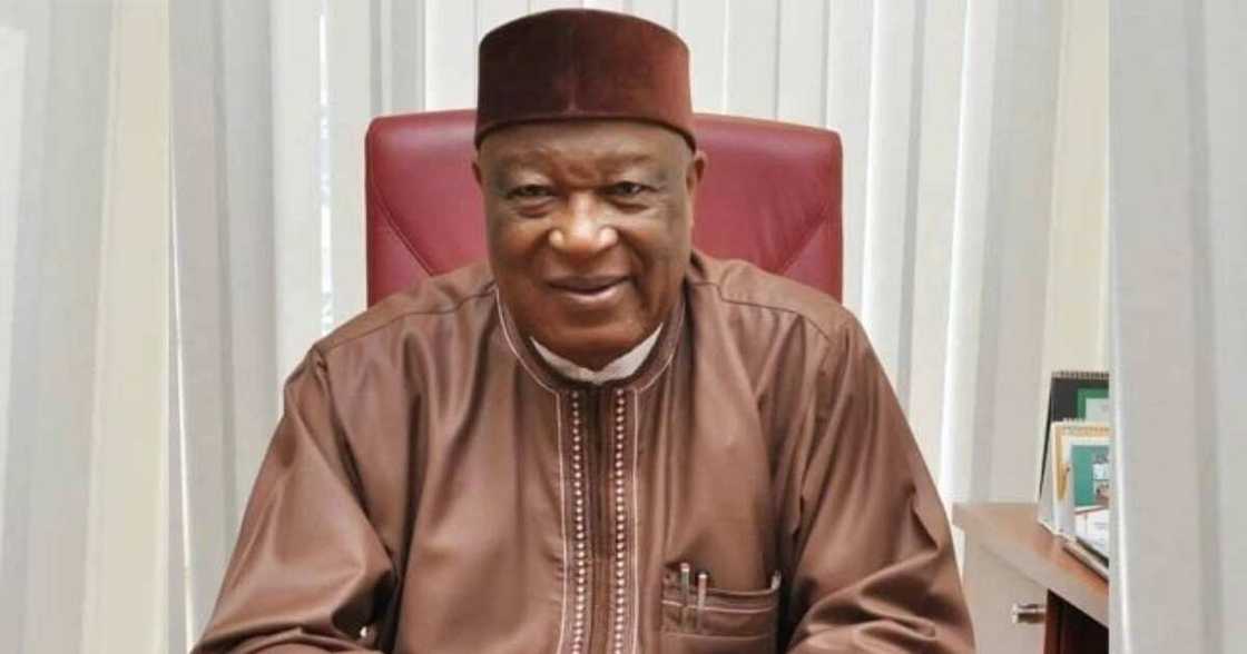 Dalilin da yasa Gemade da su Dogara suka koma APC - Mr Yekini Nabena Dalilin da yasa Gemade da su Dogara suka koma APC - Mr Yekini Nabena