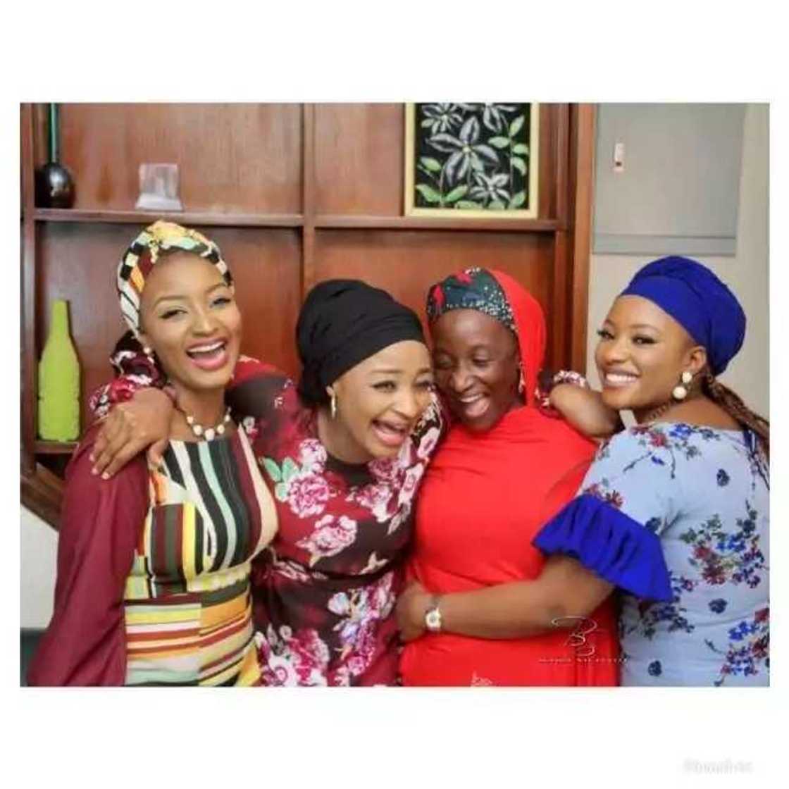 Kalli kayatattun hotunan Rahama Sadau tare day an gidansu Kalli kayatattun hotunan Rahama Sadau tare day an gidansu