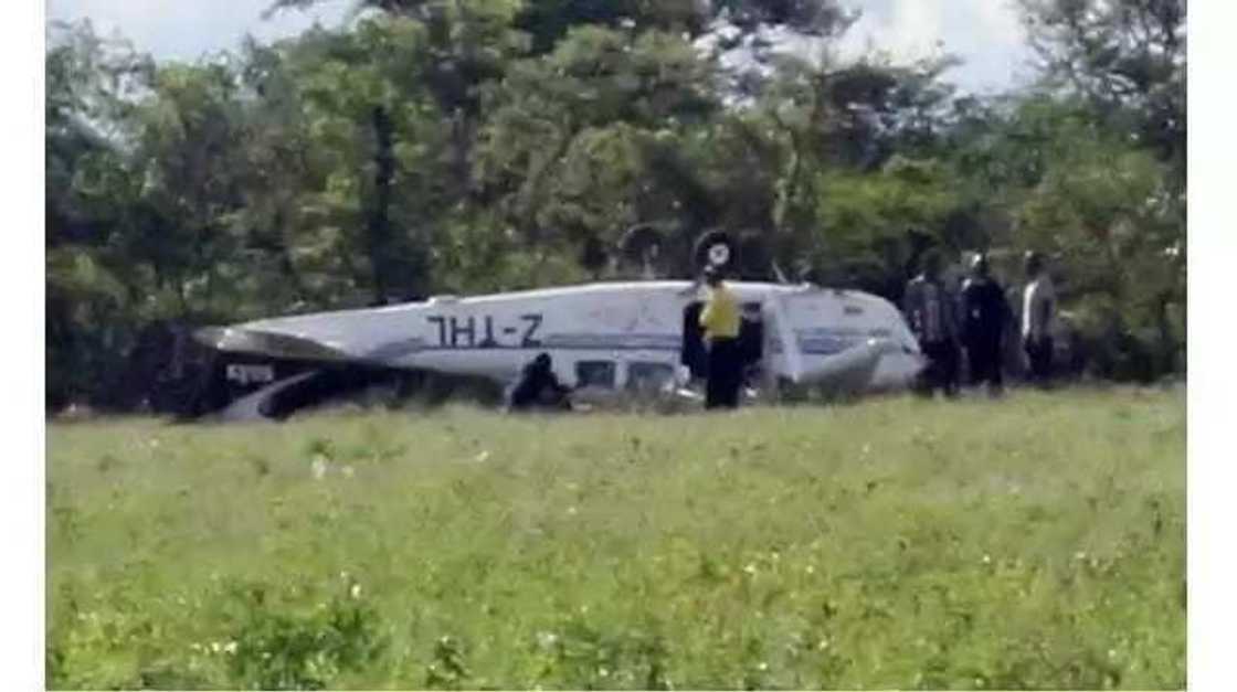 Jirgin sama ɗauke da ɗimbin gwala-gwalai yayi hadari a kasar Zimbabwe Jirgin sama ɗauke da ɗimbin gwala-gwalai yayi hadari a kasar Zimbabwe