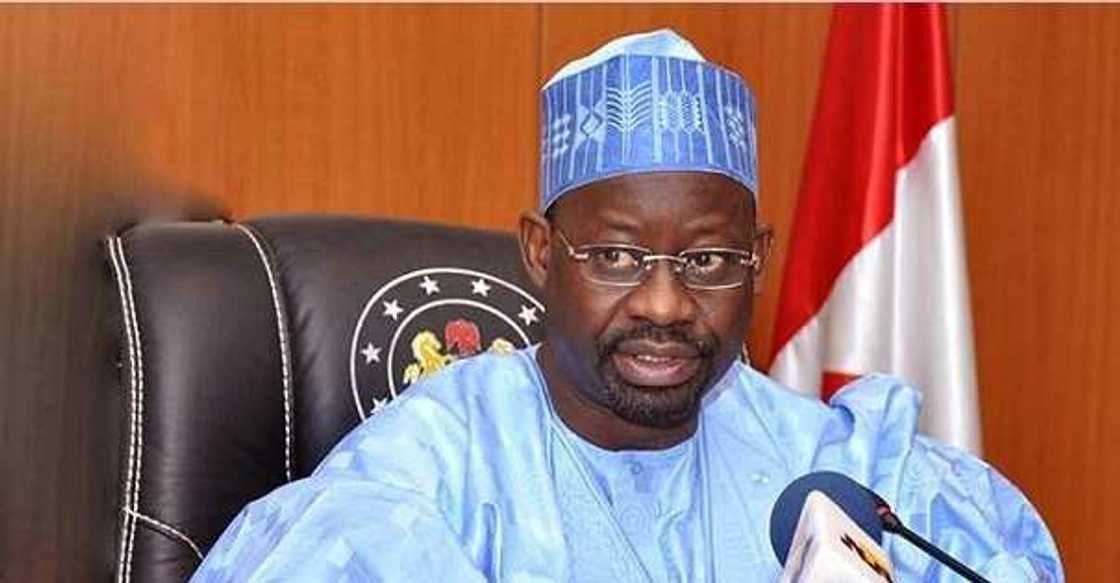 Yanzu yanzu: Gwamna Dankwambo na jihar Gombe ya sha kasa a karamar hukumar Kwami Yanzu yanzu: Gwamna Dankwambo na jihar Gombe ya sha kasa a karamar hukumar Kwami