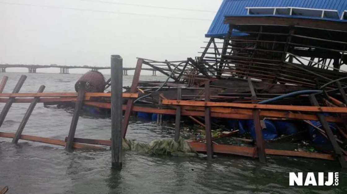 Makoko floating school collapses Makoko floating school collapses