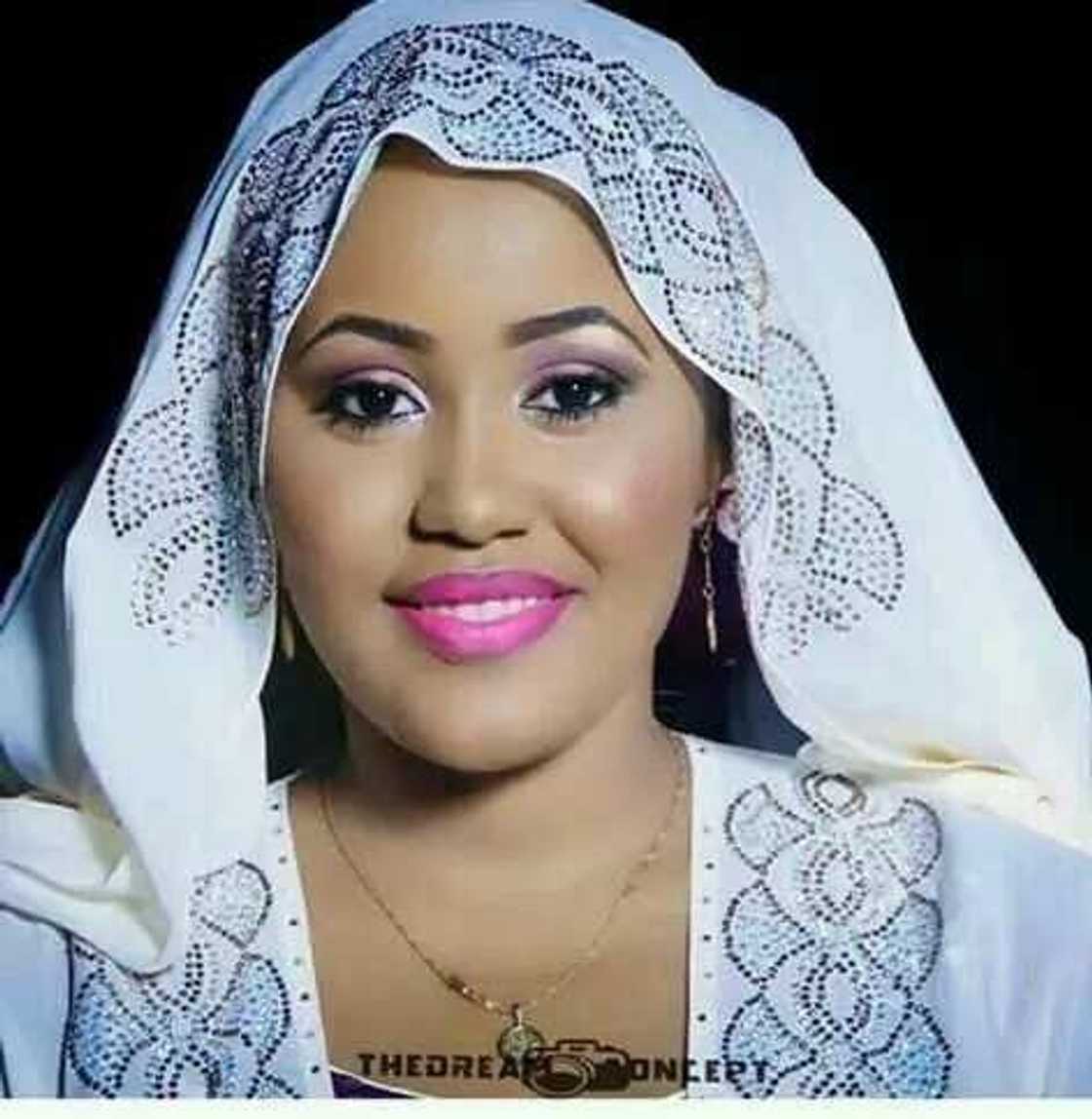 Dandalin Kannywood! Ba zan fito a fim din da ya sabawa addini na ba - Hadiza Gabon Dandalin Kannywood! Ba zan fito a fim din da ya sabawa addini na ba - Hadiza Gabon