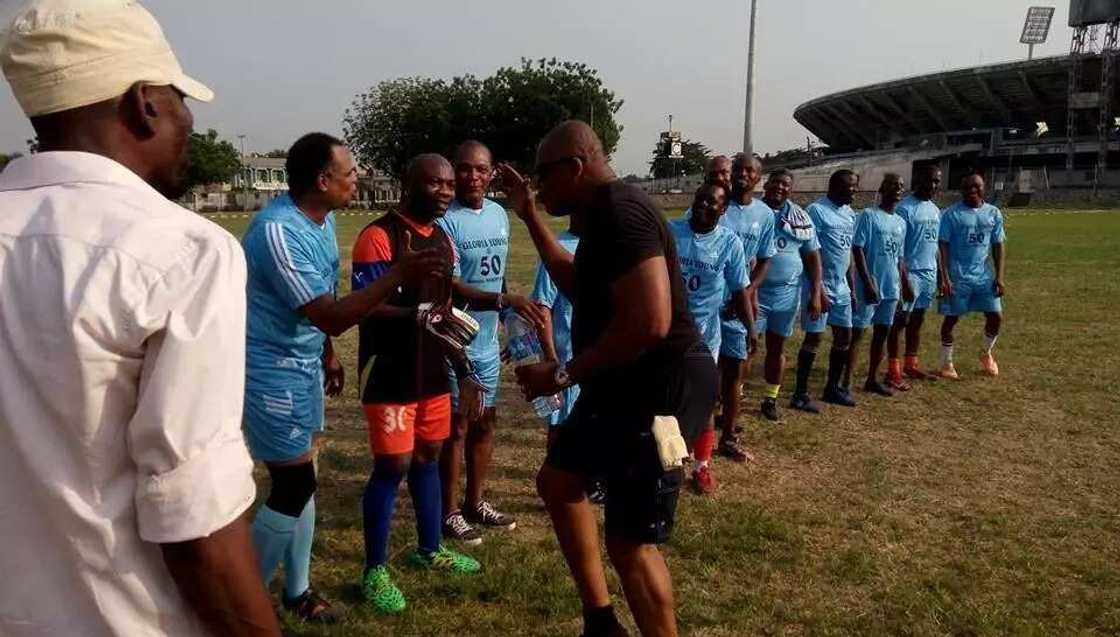 Actor Nobert Young hosts surprise birthday for actress wife Gloria Young at 50 Actor Nobert Young hosts surprise birthday for actress wife Gloria Young at 50