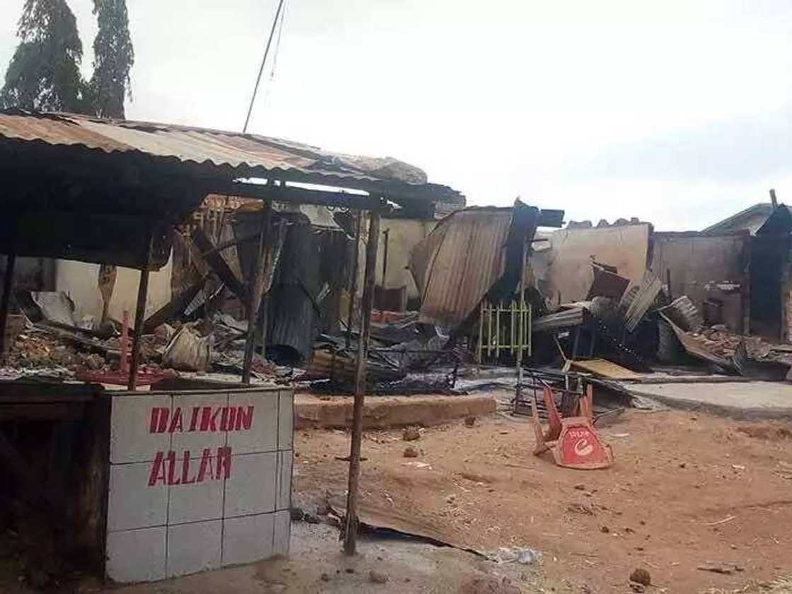 Hotunan ta'adi na rikicin addini da ya afku a jihar Kaduna Hotunan ta'adi na rikicin addini da ya afku a jihar Kaduna