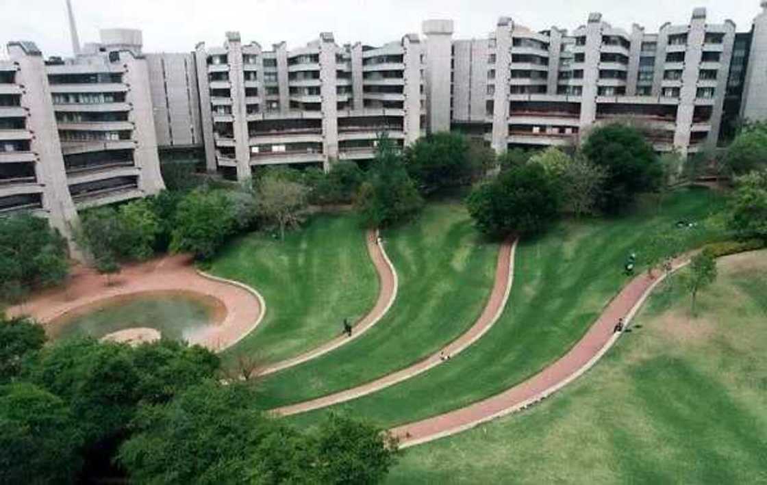 University of Johannesburg University of Johannesburg