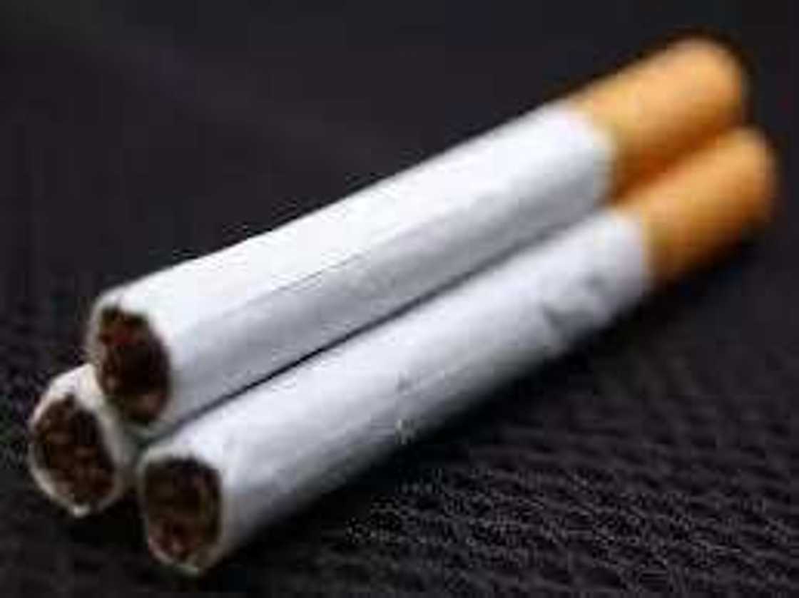 Karanata munanan matsalolin shan sigari guda 6, na farko zai tada maka hankali Karanata munanan matsalolin shan sigari guda 6, na farko zai tada maka hankali