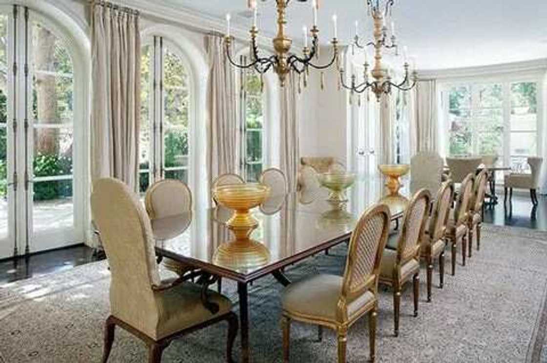 Lavish! Jay Z And Beyonce Move Into $45 Million Mansion (PICTURES) Lavish! Jay Z And Beyonce Move Into $45 Million Mansion (PICTURES)