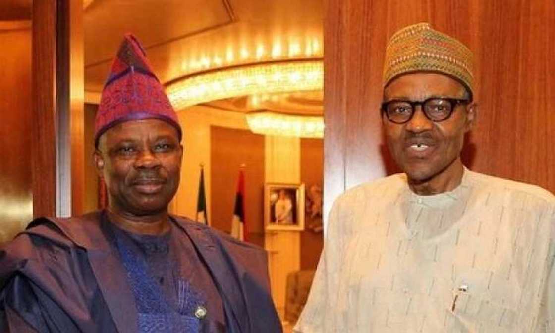 Akwai makircin da ake kullawa akan Buhari - Amosun Akwai makircin da ake kullawa akan Buhari - Amosun