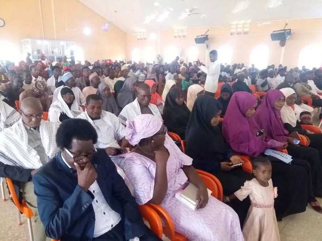 ‘Yan Shi’a sun yi Bikin Kirismeti tare da Kirista ‘Yan Shi’a sun yi Bikin Kirismeti tare da Kirista