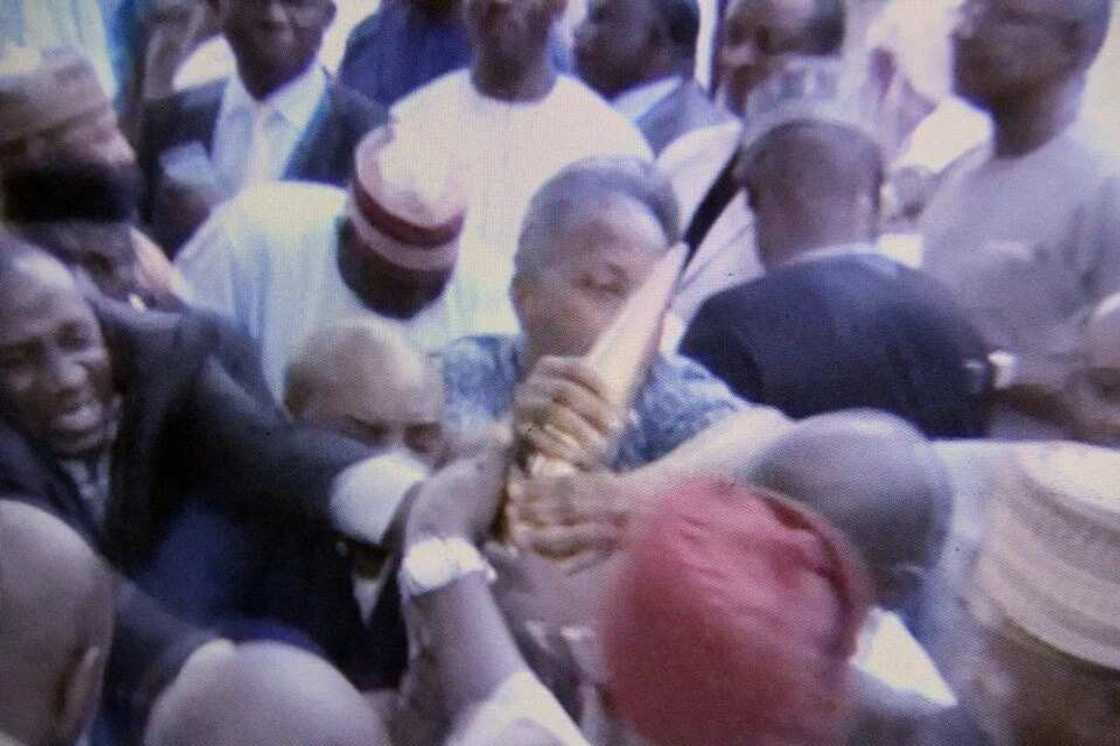 Brawl In House Of Reps (PHOTOS, VIDEO) Brawl In House Of Reps (PHOTOS, VIDEO)