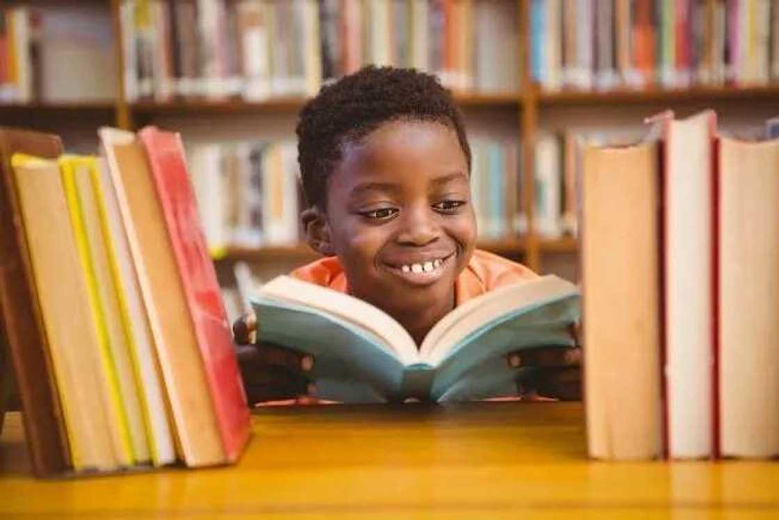 Numbers in Hausa and Igbo Numbers in Hausa and Igbo