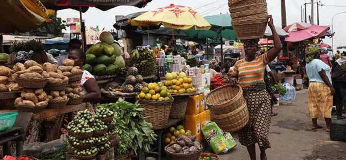 Food prices in Nigerian markets remain high despite inflation rate easing to 21.34 per cent Food prices in Nigerian markets remain high despite inflation rate easing to 21.34 per cent