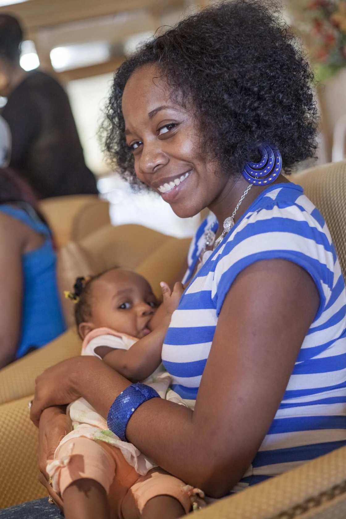 Breastfeeding while pregnant Breastfeeding while pregnant