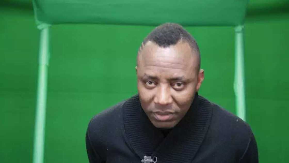 PDP ta mutu har abada, APC kuma zata sha kashi a hannuna – Dan takarar shugaban kasa Sowore PDP ta mutu har abada, APC kuma zata sha kashi a hannuna – Dan takarar shugaban kasa Sowore