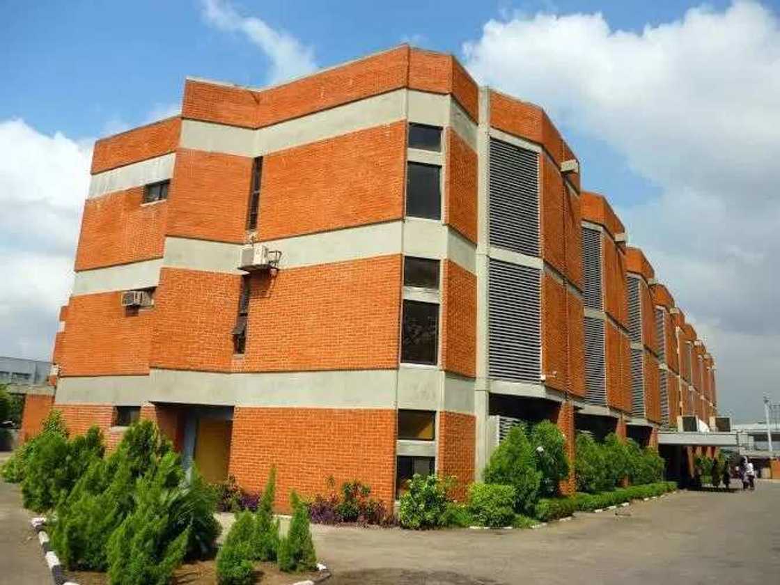 Ebola Survivor Dr Ada Igono Delivers Baby (PHOTOS) Ebola Survivor Dr Ada Igono Delivers Baby (PHOTOS)