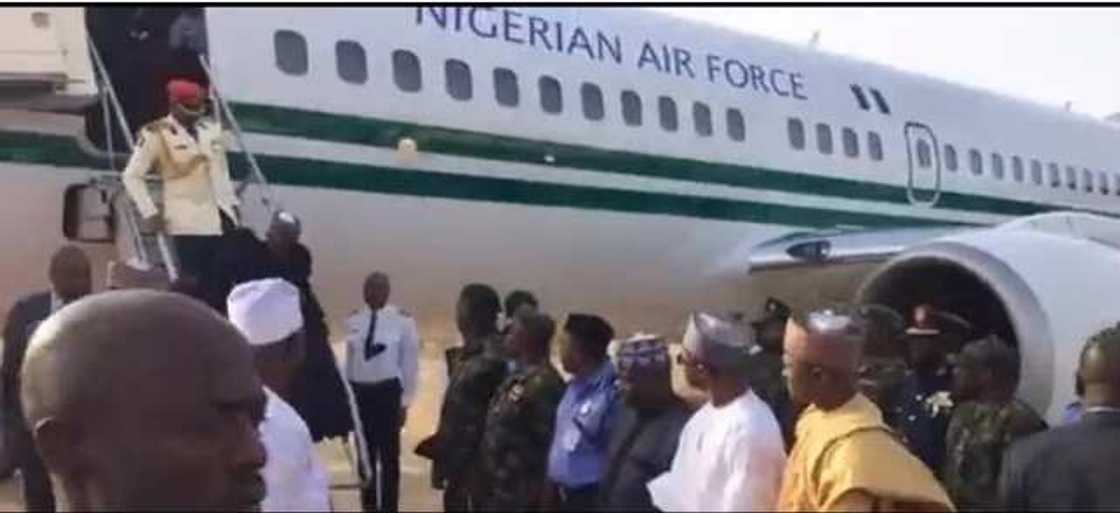 BREAKING: President Buhari finally returns to Nigeria, to address the nation (Video) BREAKING: President Buhari finally returns to Nigeria, to address the nation (Video)
